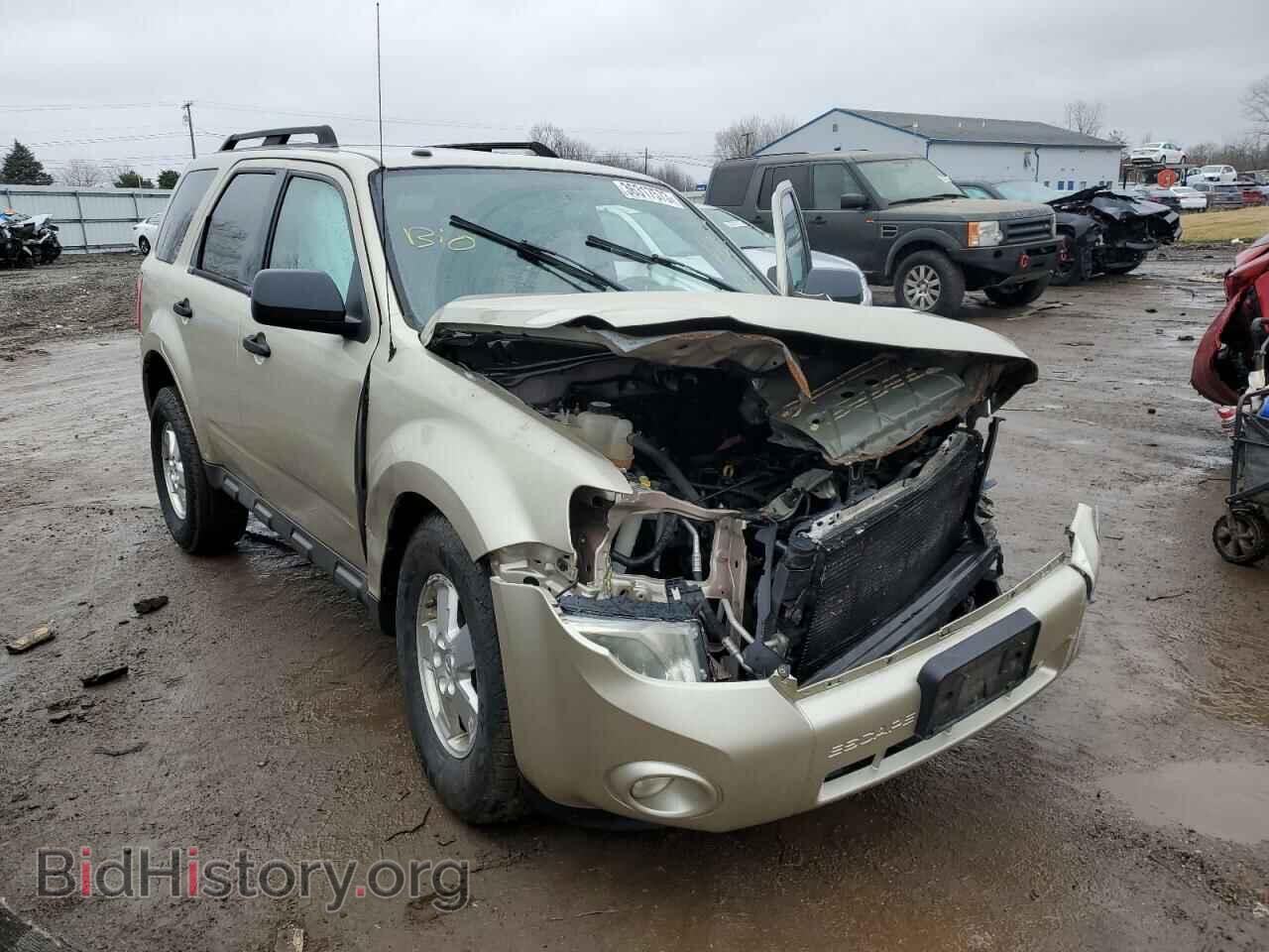 2011 FORD ESCAPE - VIN: 1FMCU0D71BKB83081 - Фото 4