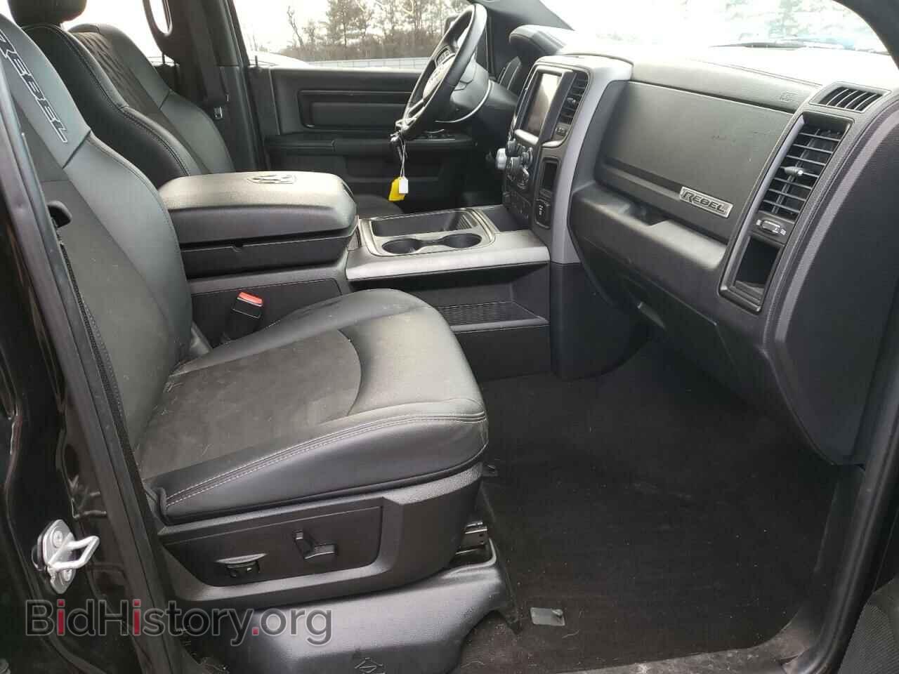 2018 RAM 1500 - VIN: 1C6RR7YT2JS107777 - Фото 5