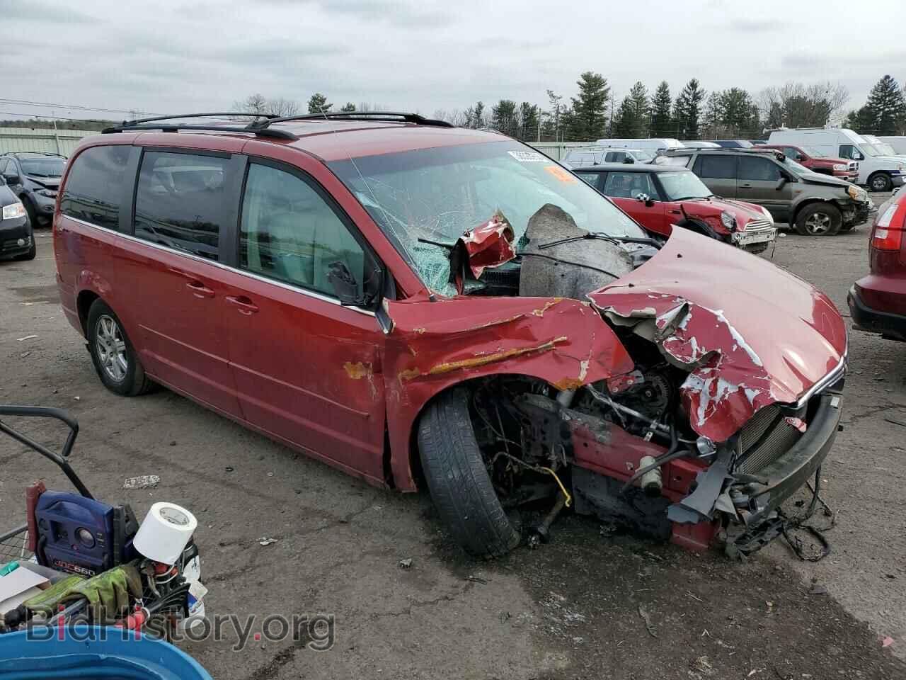 2008 CHRYSLER MINIVAN - VIN: 2A8HR54P28R621621 - Фото 4