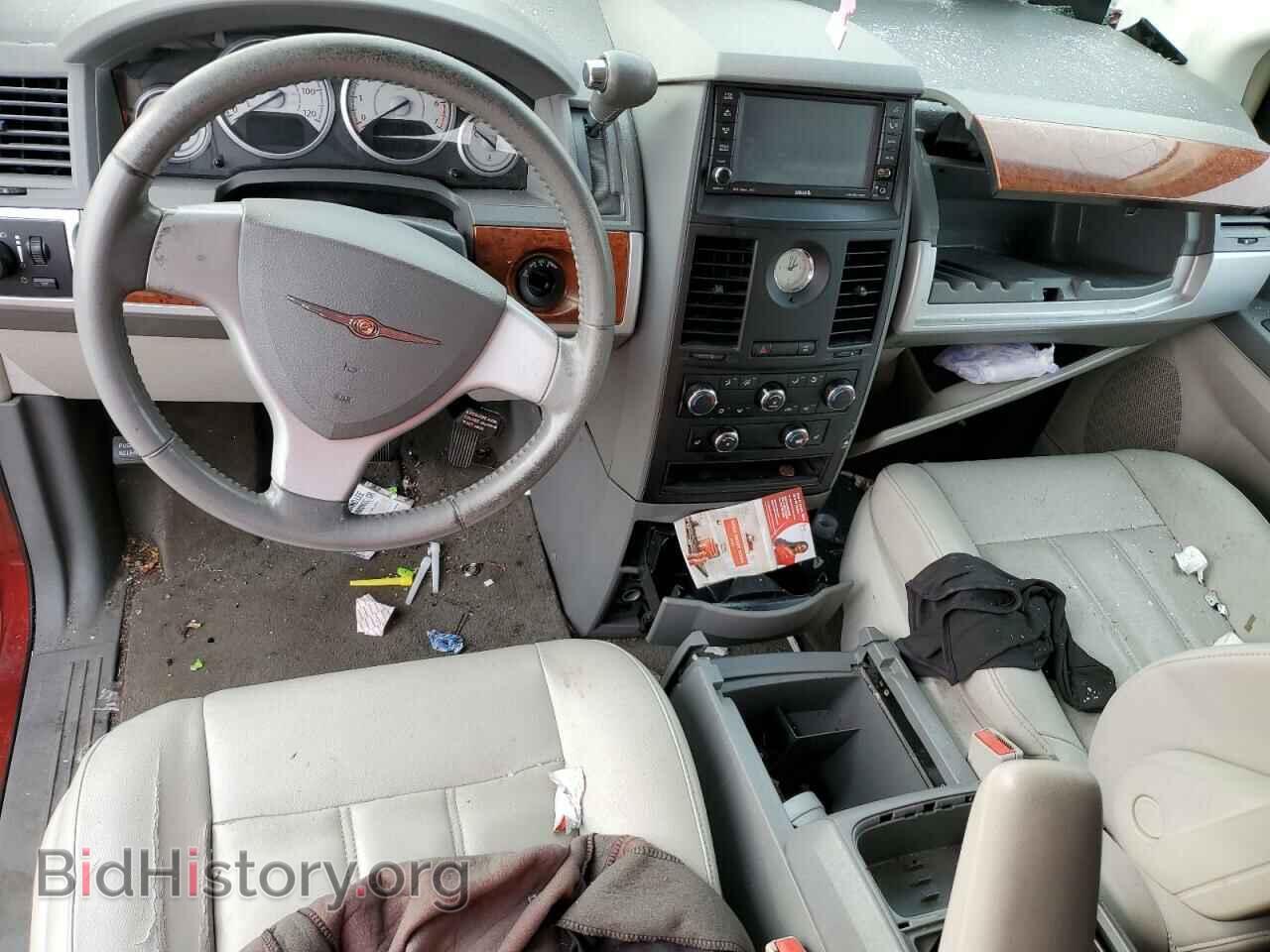 2008 CHRYSLER MINIVAN - VIN: 2A8HR54P28R621621 - Фото 8
