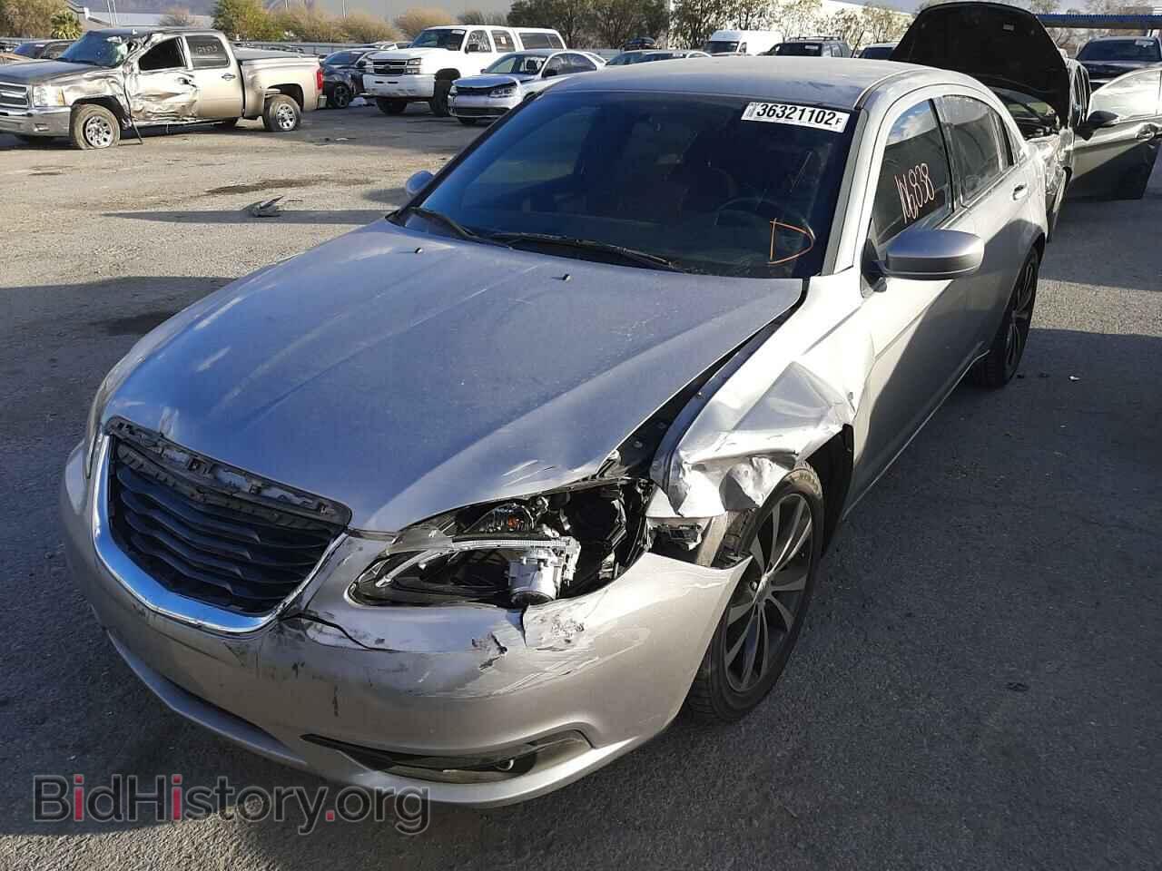 2013 CHRYSLER 200 - VIN: 1C3CCBBG6DN716599 - Фото 2