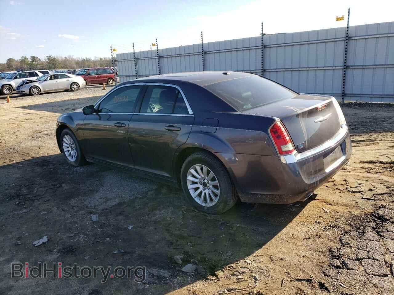 2013 CHRYSLER 300 - VIN: 2C3CCAAG7DH561310 - Фото 2