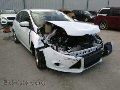 2014 Ford FOCUS Focus SE, белый — VIN 1FADP3K20EL147623, Copart