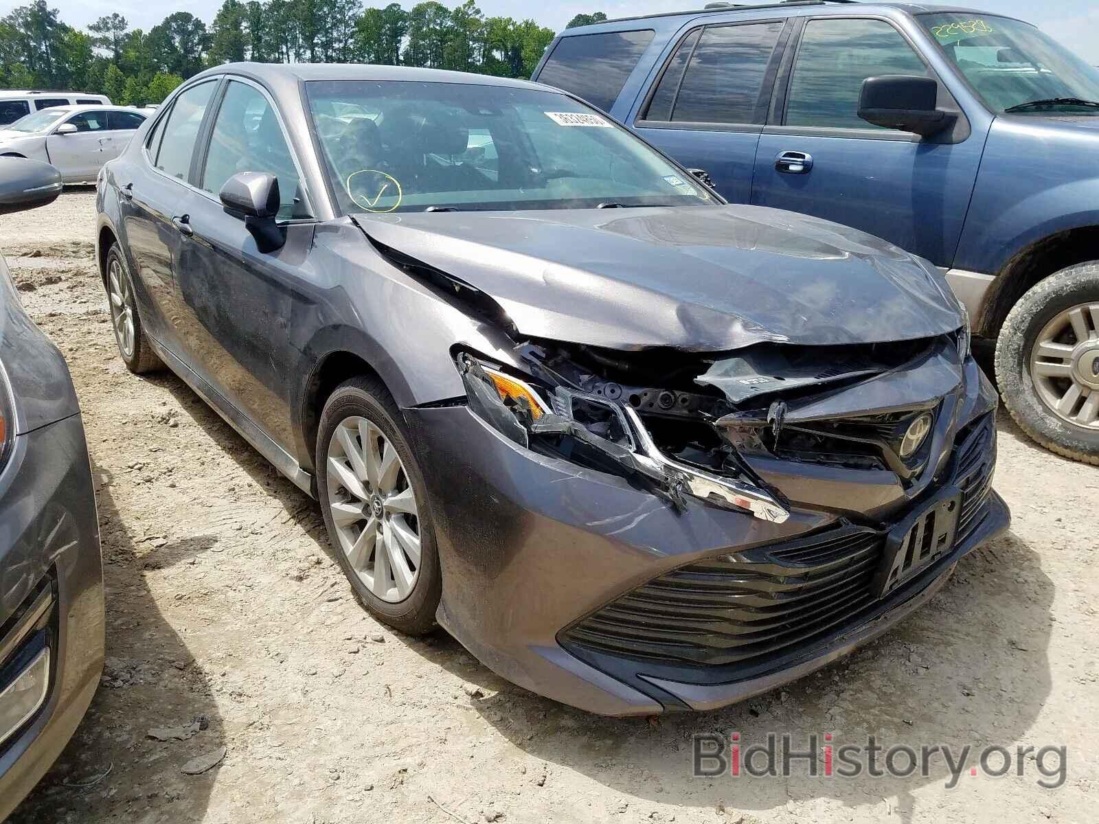 Photo 4T1B11HK2JU064869 - TOYOTA CAMRY 2018