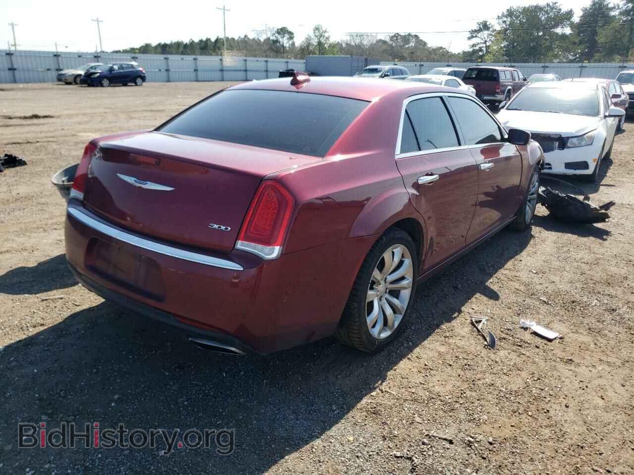 2019 CHRYSLER 300 - VIN: 2C3CCAEG3KH559934 - Фото 4