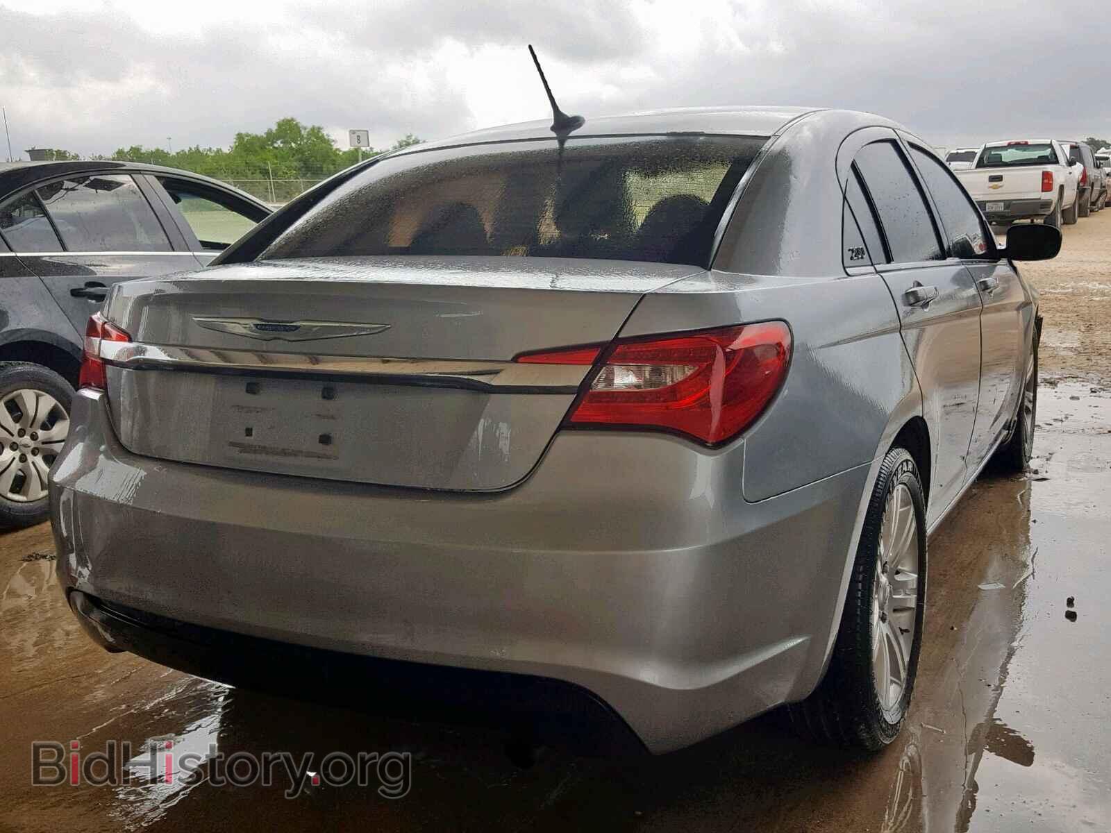 2013 CHRYSLER 200 - VIN: 1C3CCBAB7DN733062 - Photo 4
