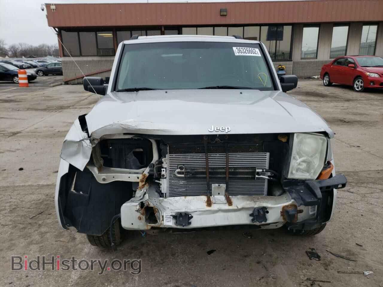 2007 JEEP COMMANDER - VIN: 1J8HG48K97C697679 - Photo 9