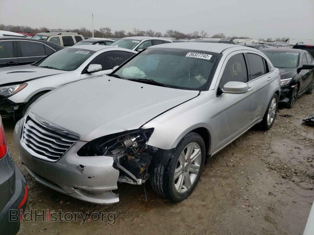 2011 CHRYSLER 200 - VIN: 1C3BC1FB9BN618362 - Фото 2