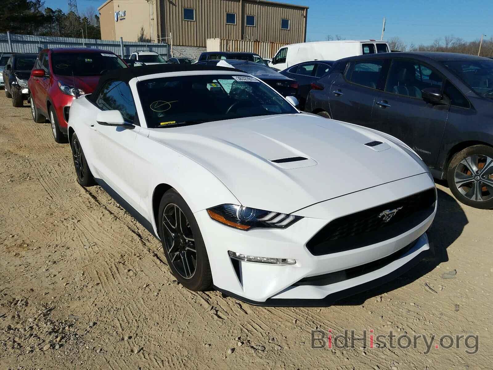 Photo 1FATP8UH6L5135083 - FORD MUSTANG 2020