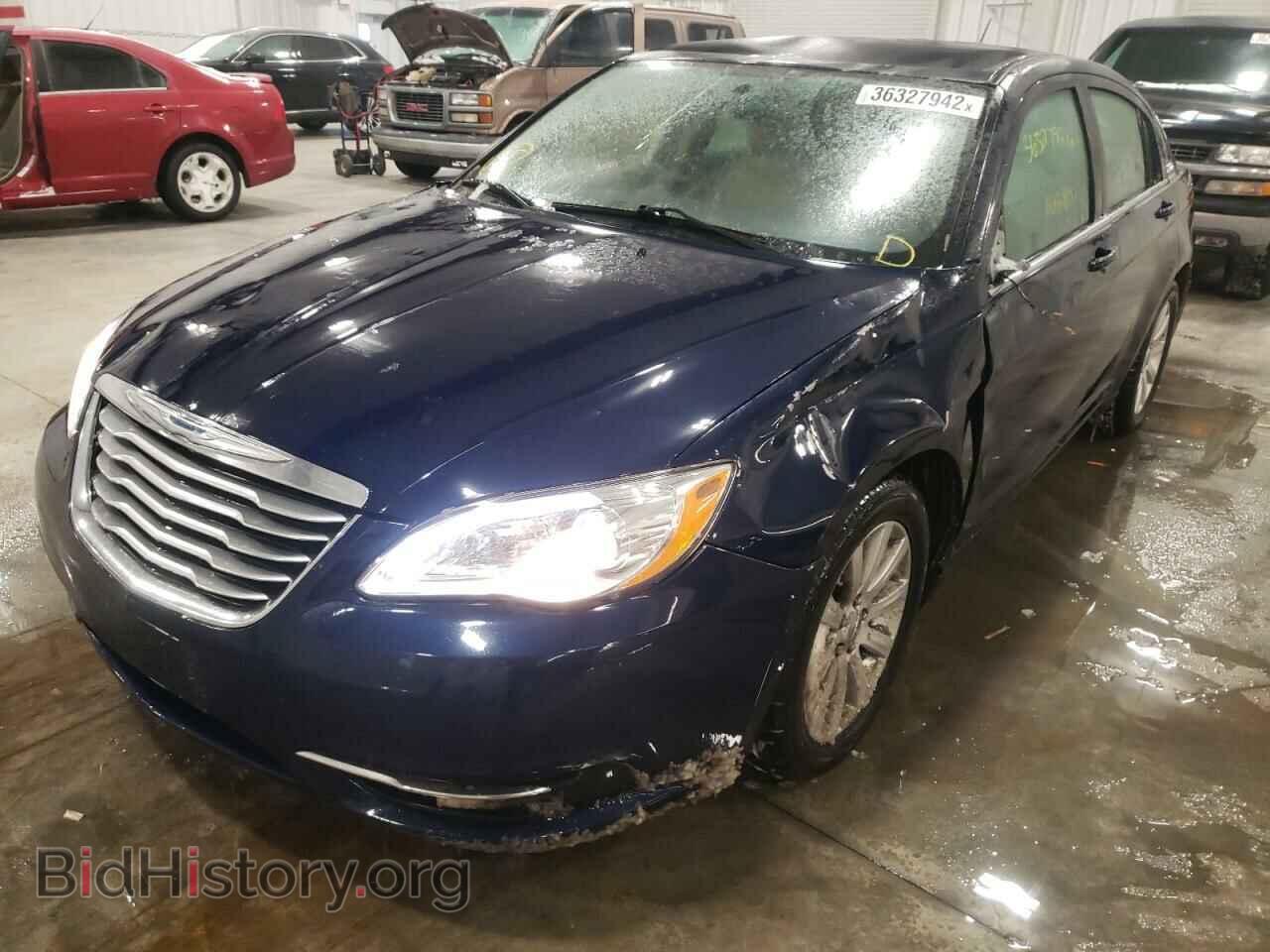 2013 CHRYSLER 200 - VIN: 1C3CCBBB7DN646504 - Фото 2