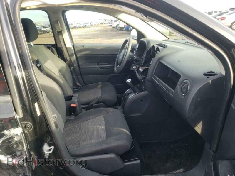 2012 Jeep COMPASS (VIN 1C4NJDBB7CD514157) — photo 5 of 10