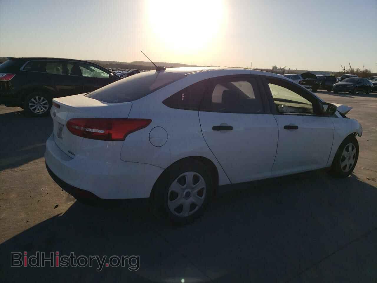2016 FORD FOCUS - VIN: 1FADP3E23GL262389 - Фото 3