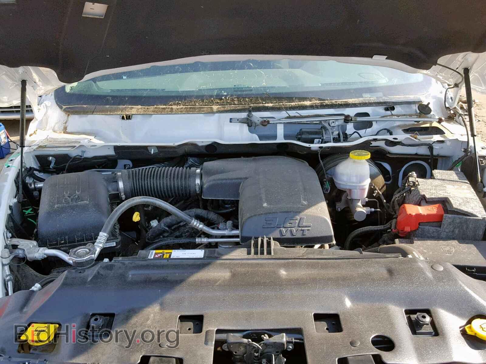 2018 RAM 1500 ST - VIN: 1C6RR6KG2JS173834 - Фото 7