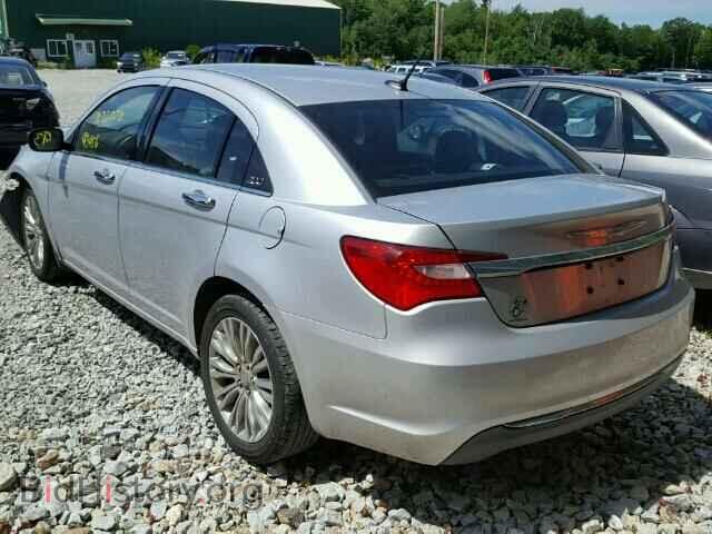 2012 CHRYSLER 200 - VIN: 1C3CCBCBXCN308124 - Фото 3