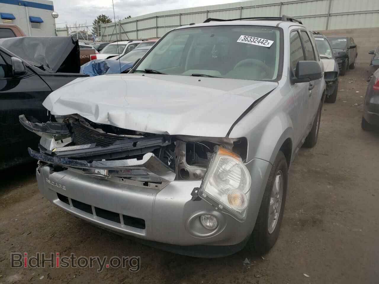2011 FORD ESCAPE - VIN: 1FMCU0D72BKC04889 - Фото 2