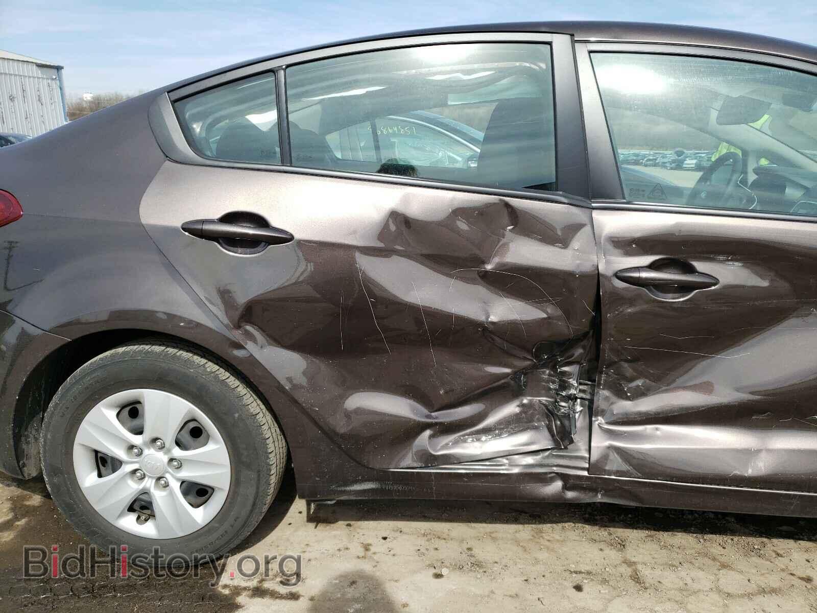 2017 KIA FORTE - VIN: 3KPFK4A7XHE040404 - Фото 9