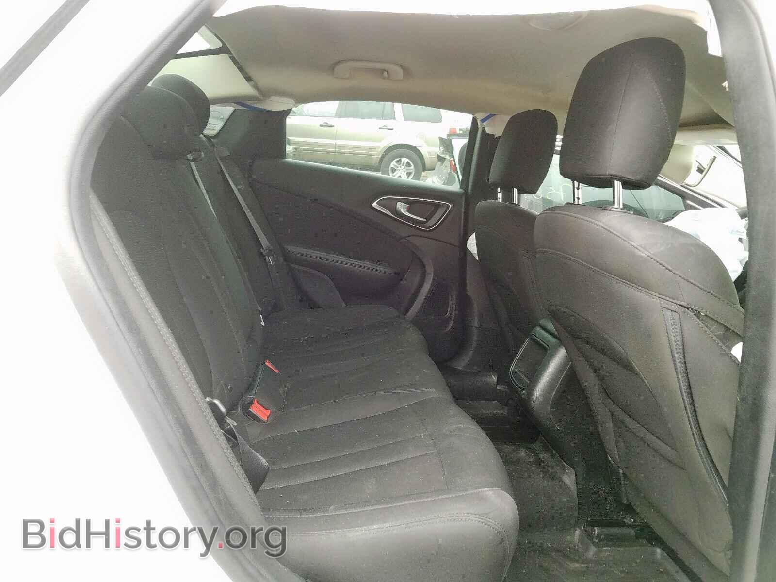 2015 CHRYSLER 200 - VIN: 1C3CCCAB4FN704160 - Фото 6