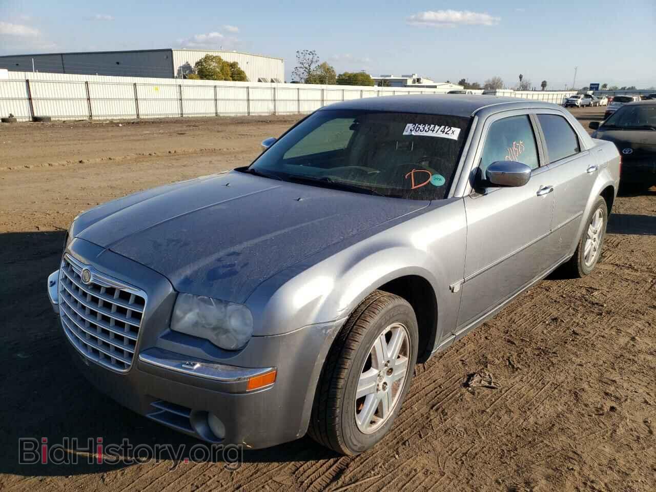 2006 CHRYSLER 300 - VIN: 2C3LK63H56H336036 - Фото 2