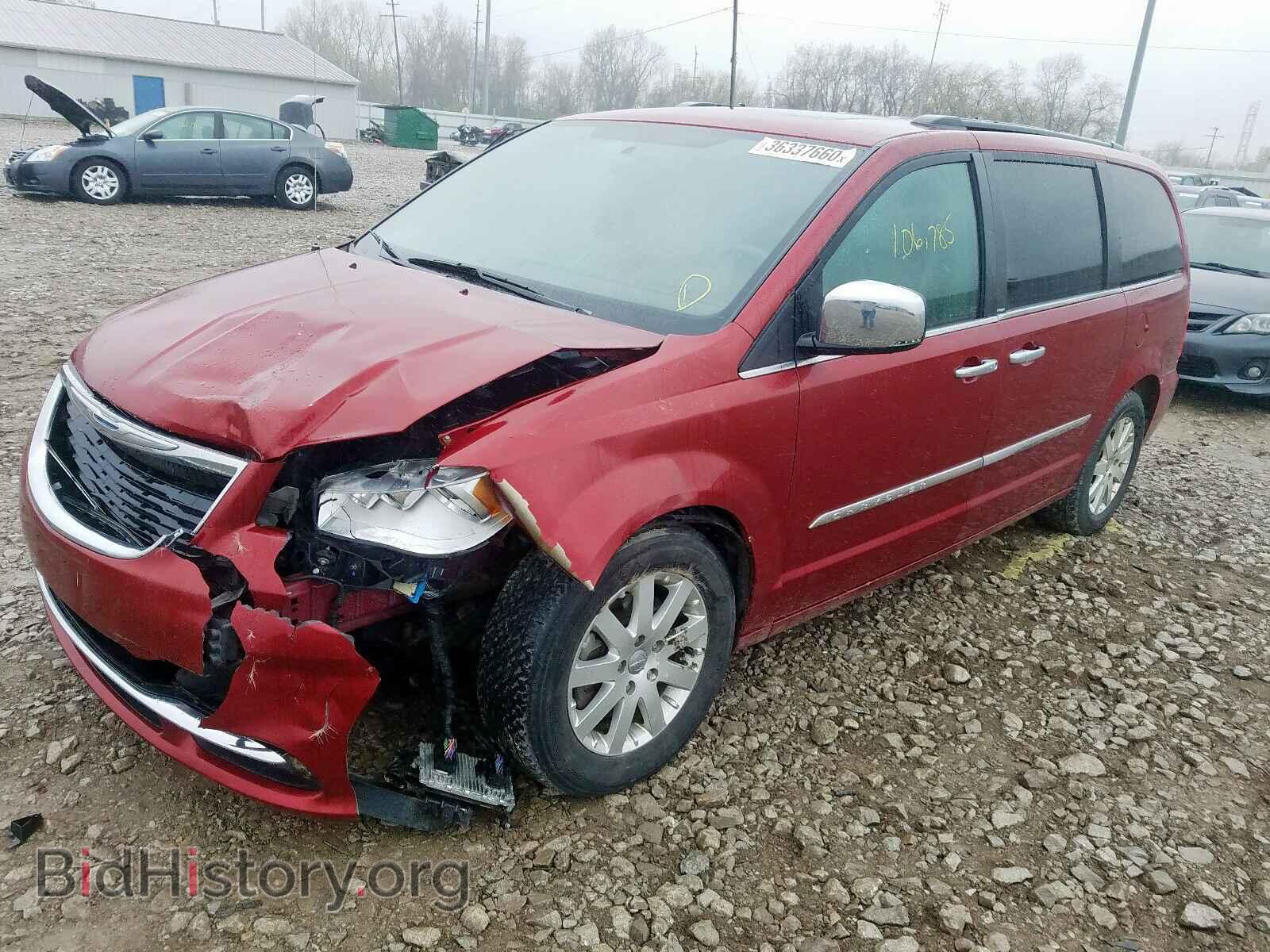 2012 CHRYSLER TOWN & COU - VIN: 2C4RC1CG3CR315026 - Фото 2
