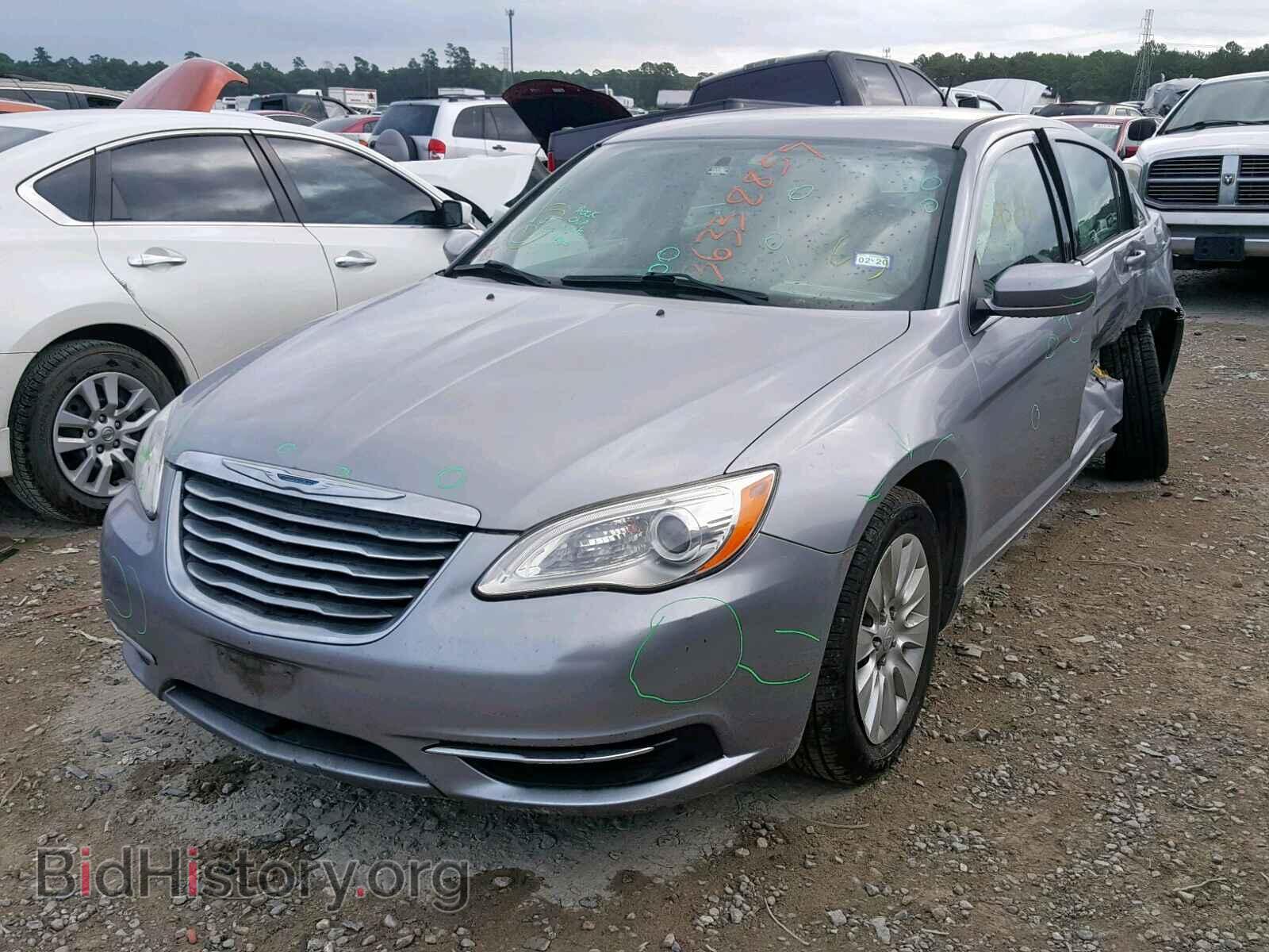 2014 CHRYSLER 200 - VIN: 1C3CCBAB2EN211280 - Photo 2