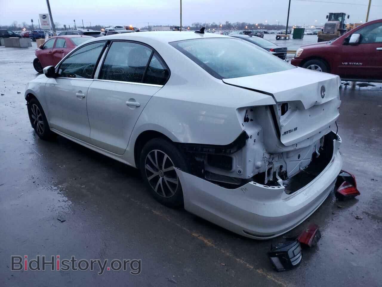 2017 VOLKSWAGEN JETTA - VIN: 3VWDB7AJ4HM288185 - Фото 2