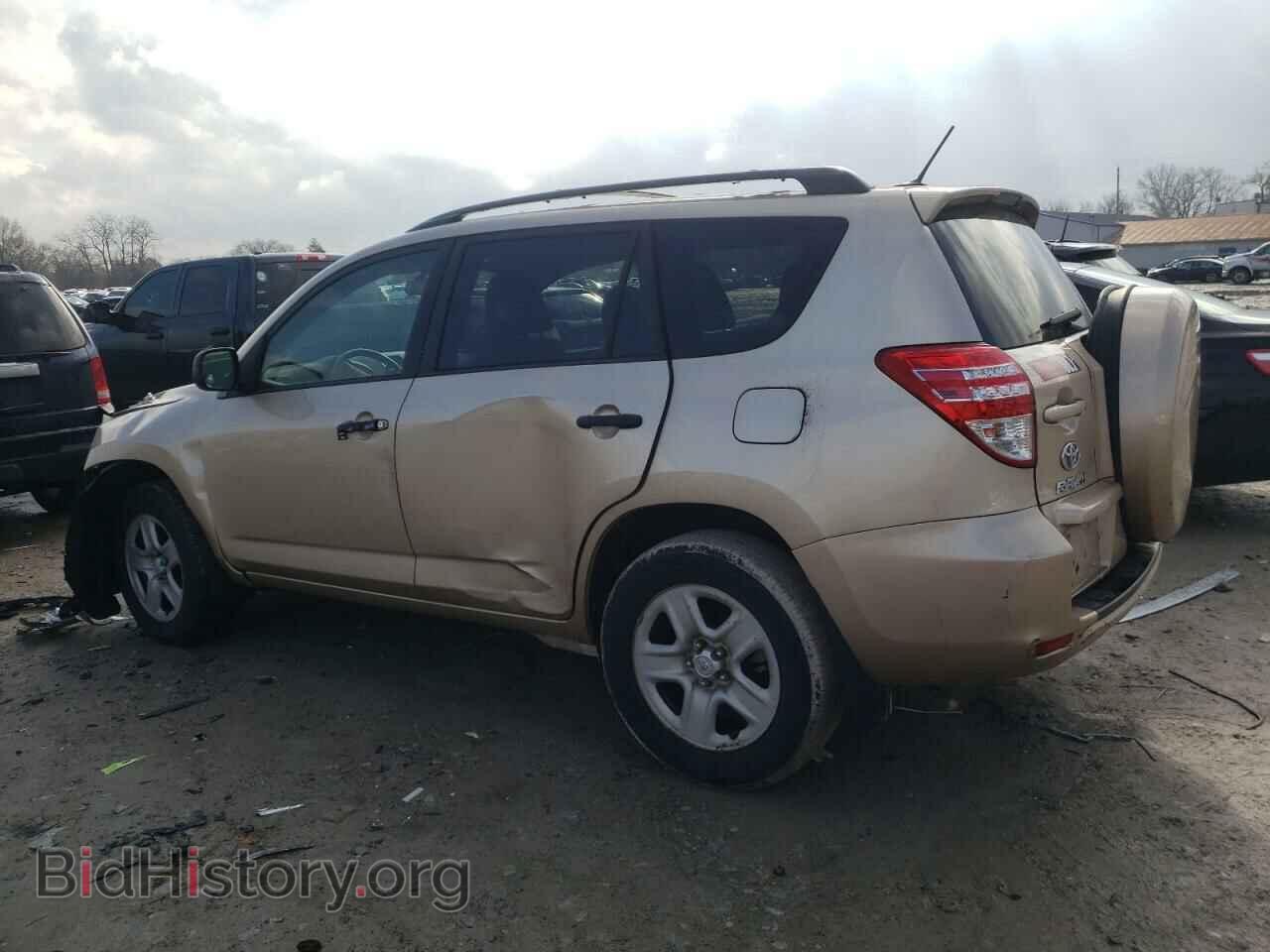 2011 TOYOTA RAV4 - VIN: 2T3BF4DV5BW150026 - Фото 2