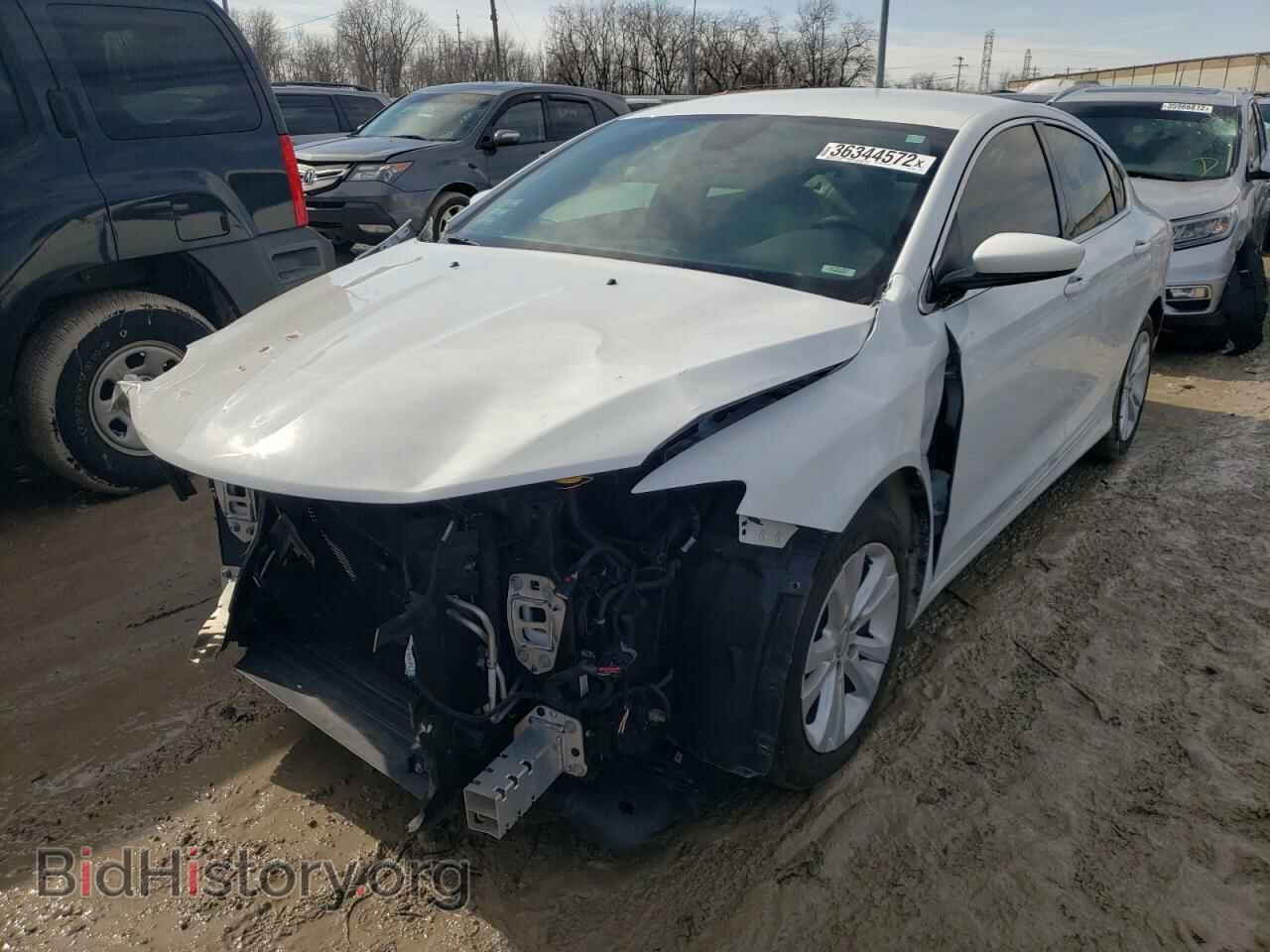 2016 CHRYSLER 200 - VIN: 1C3CCCAB9GN184832 - Photo 2