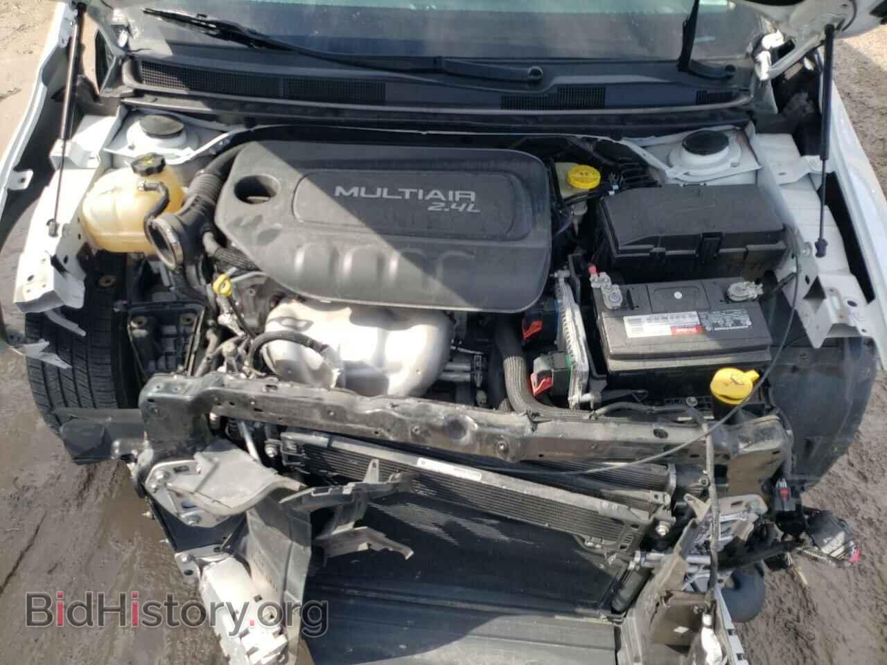 2016 CHRYSLER 200 - VIN: 1C3CCCAB9GN184832 - Photo 7