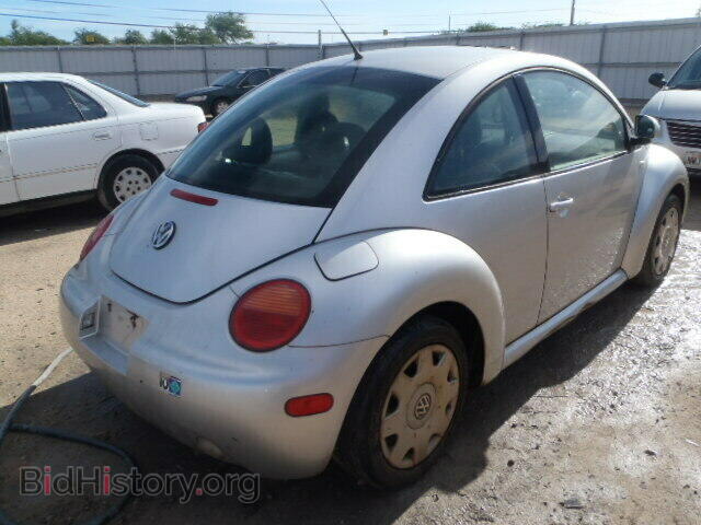 2000 VOLKSWAGEN BEETLE - VIN: 3VWCC21C3YM430863 - Фото 4