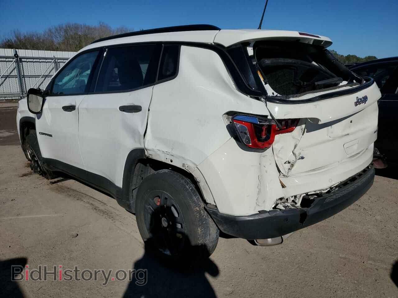 2018 JEEP COMPASS - VIN: 3C4NJDAB7JT200159 - Фото 2