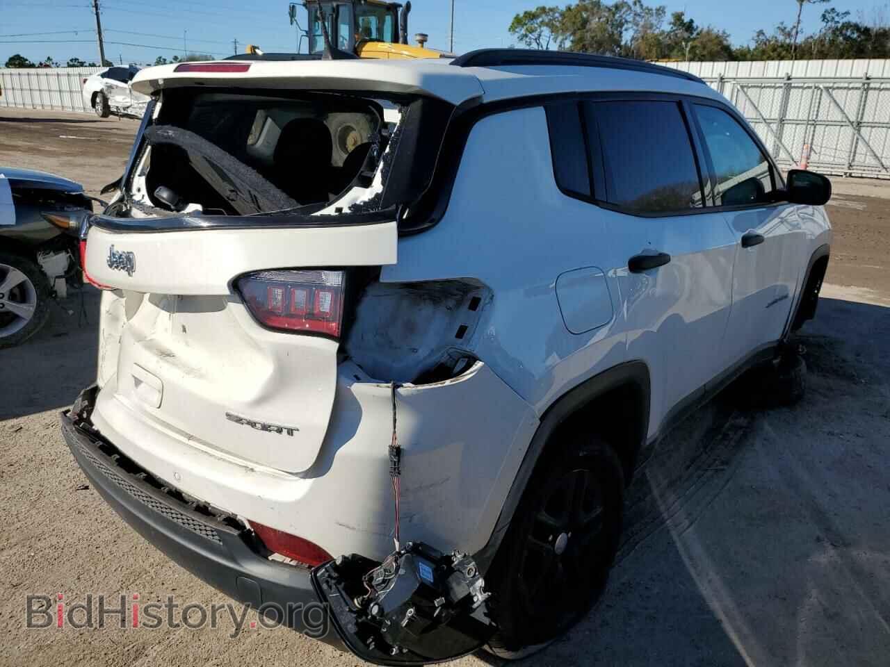 2018 JEEP COMPASS - VIN: 3C4NJDAB7JT200159 - Фото 3