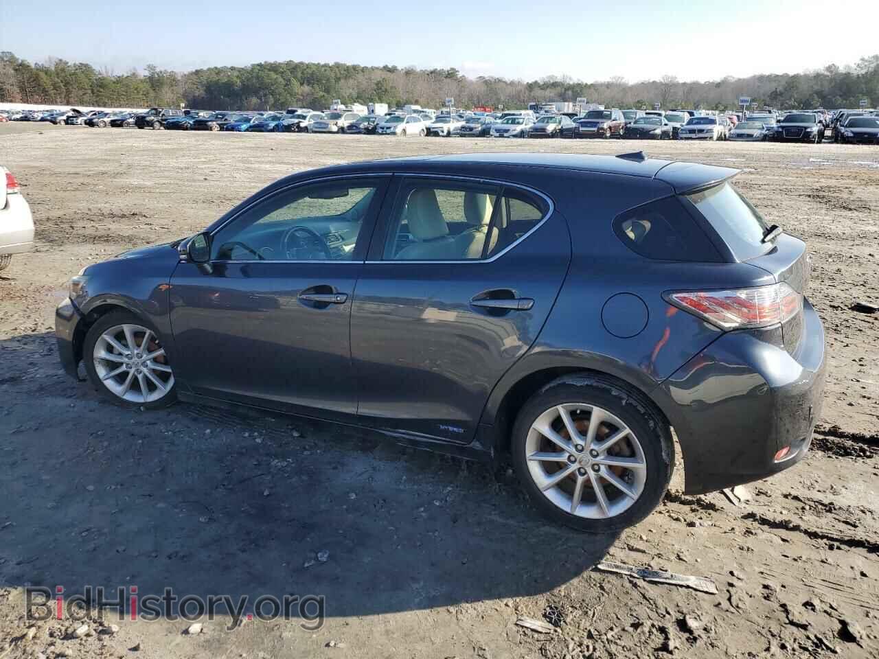 2011 LEXUS CT 200 - VIN: JTHKD5BH4B2033358 - Photo 2