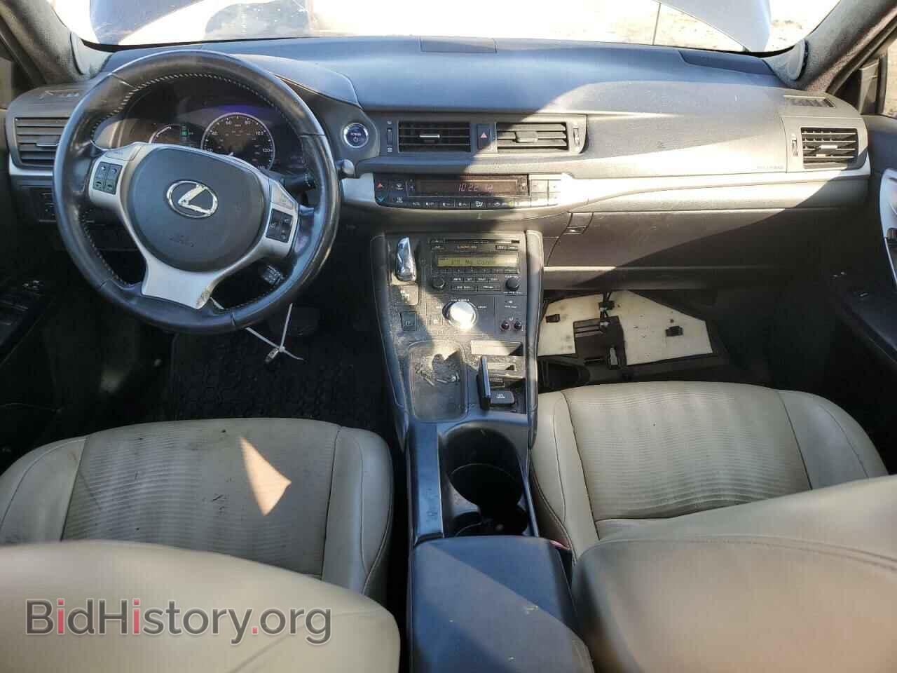 2011 LEXUS CT 200 - VIN: JTHKD5BH4B2033358 - Photo 8