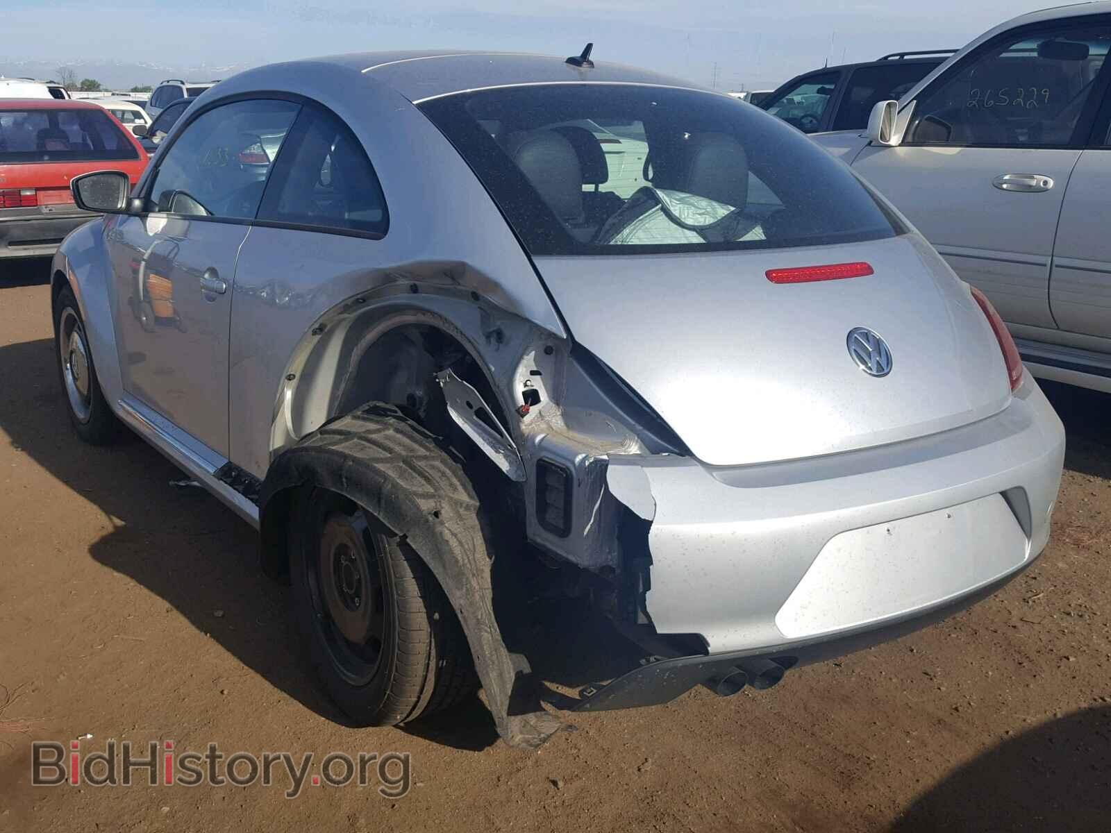 2012 VOLKSWAGEN BEETLE - VIN: 3VWJP7AT8CM601558 - Фото 3