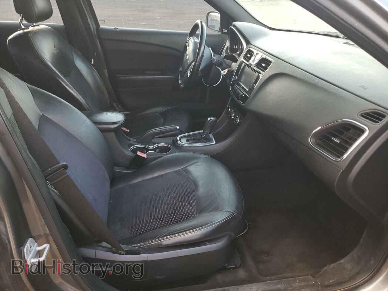 2012 CHRYSLER 200 - VIN: 1C3CCBHG7CN303645 - Фото 5