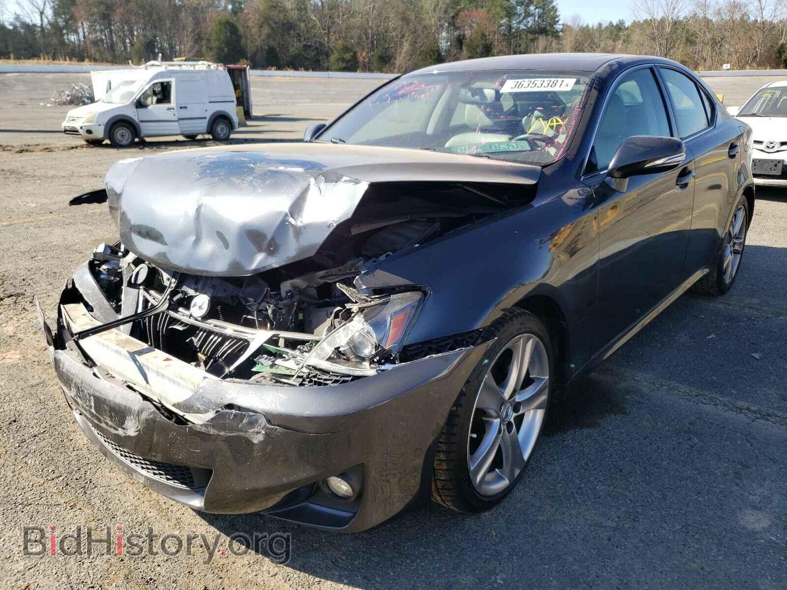 2011 LEXUS IS - VIN: JTHBF5C21B5151645 - Photo 2