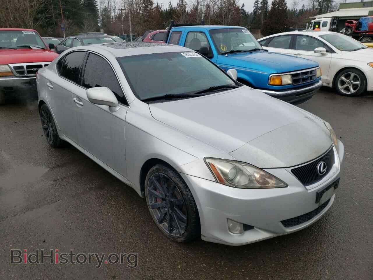 Фотография JTHBE262X62003756 - LEXUS IS 2006