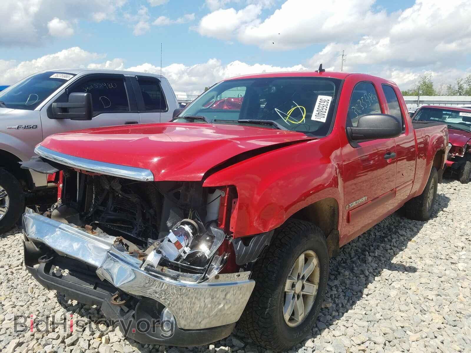 2007 GMC SIERRA - VIN: 2GTEK19J771660617 - Фото 2