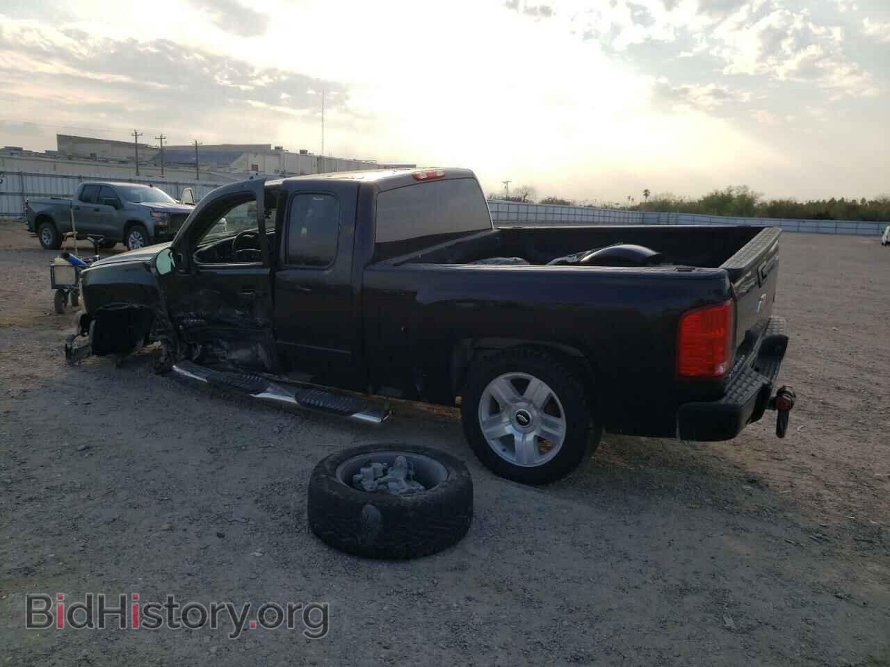 2007 CHEVROLET SILVERADO - VIN: 2GCEC19J671670617 - Фото 2