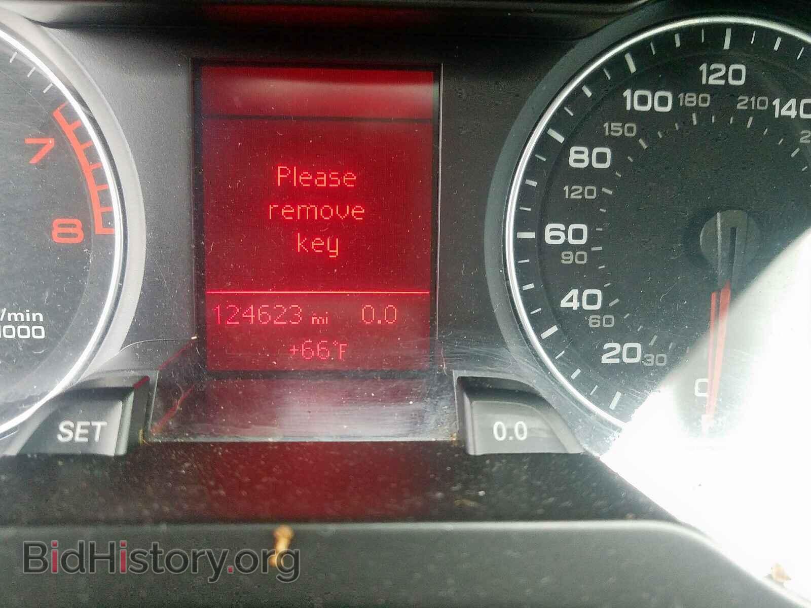 2011 AUDI A4 - VIN: WAUBFAFL6BN050984 - Фото 8