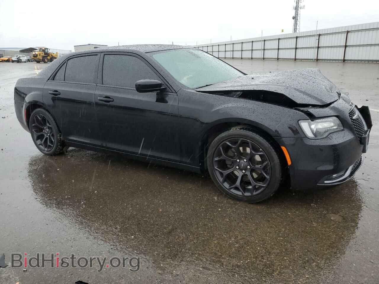 2019 CHRYSLER 300 - VIN: 2C3CCABG8KH562896 - Фото 4