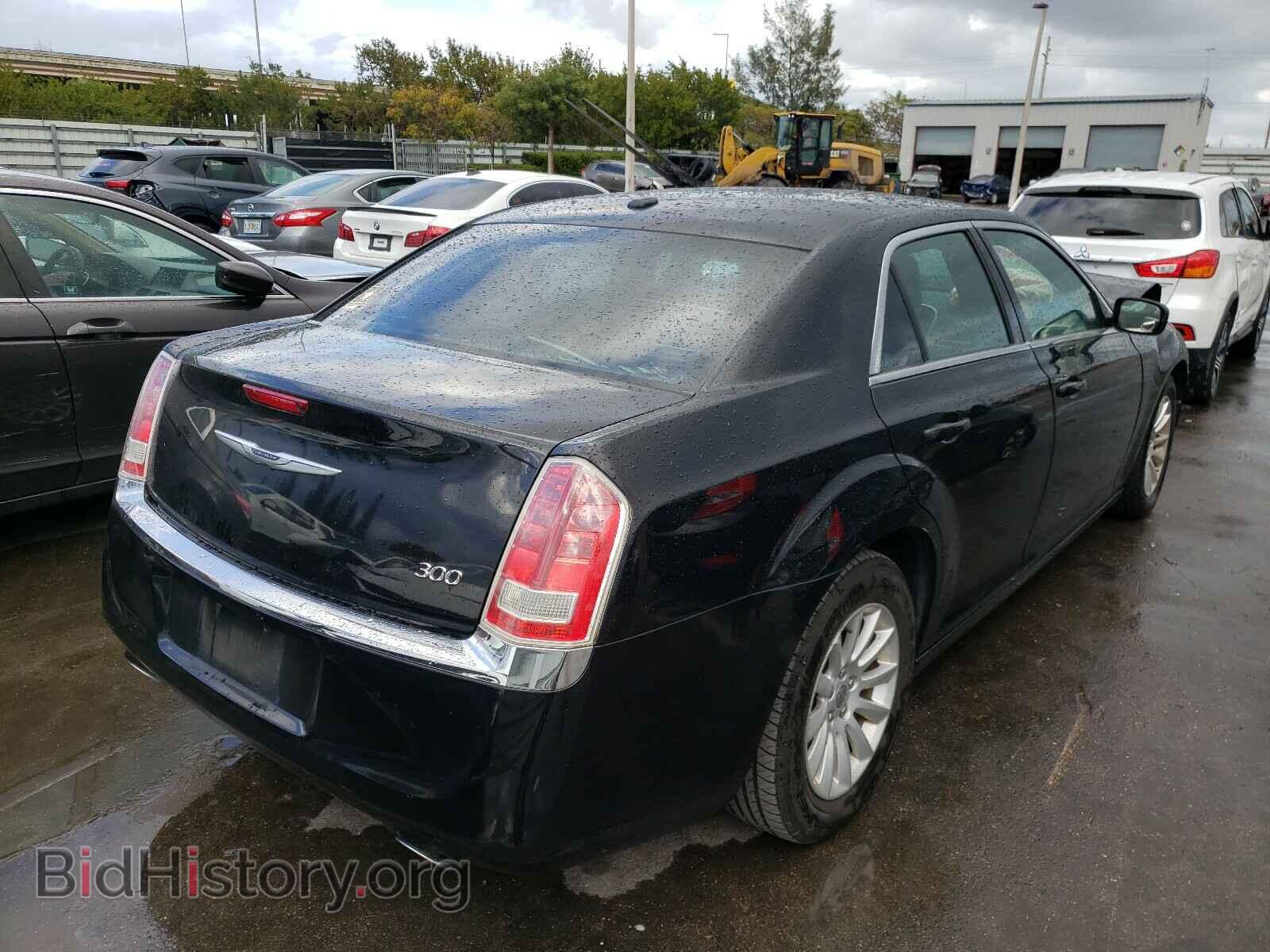 2014 CHRYSLER 300 - VIN: 2C3CCAAG4EH161643 - Фото 4
