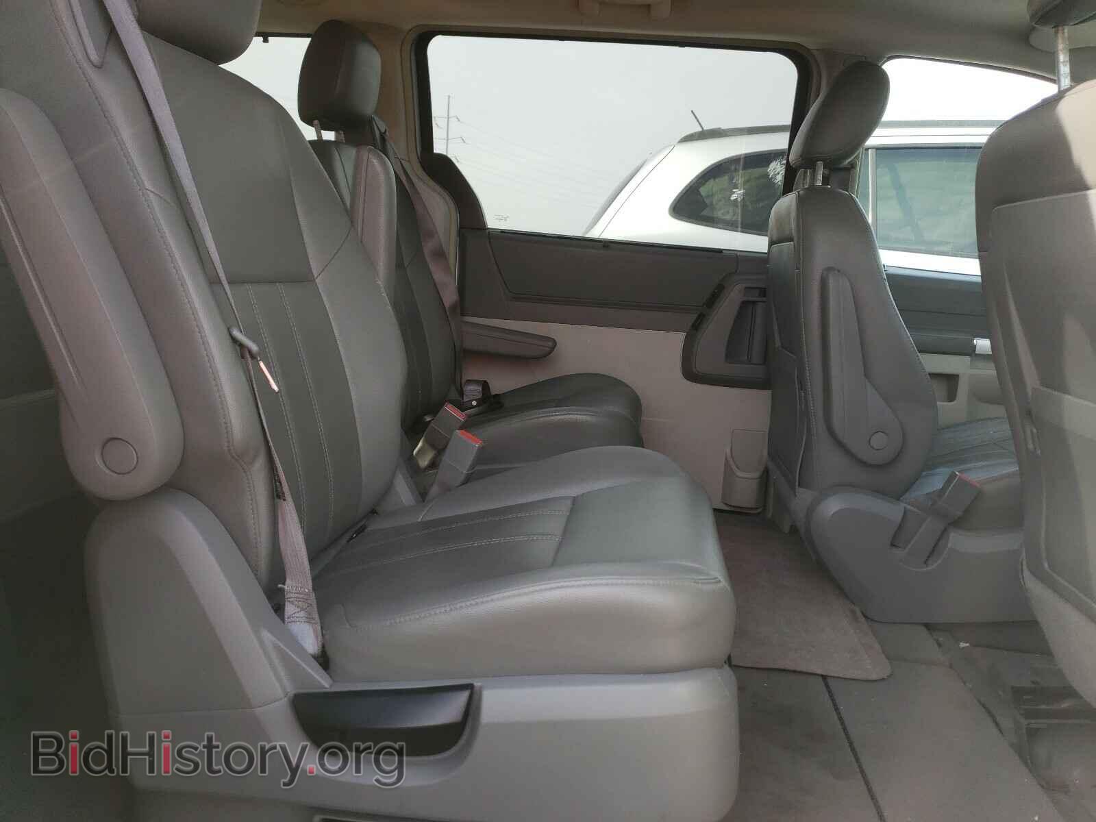 2008 CHRYSLER MINIVAN - VIN: 2A8HR54P88R731248 - Фото 6