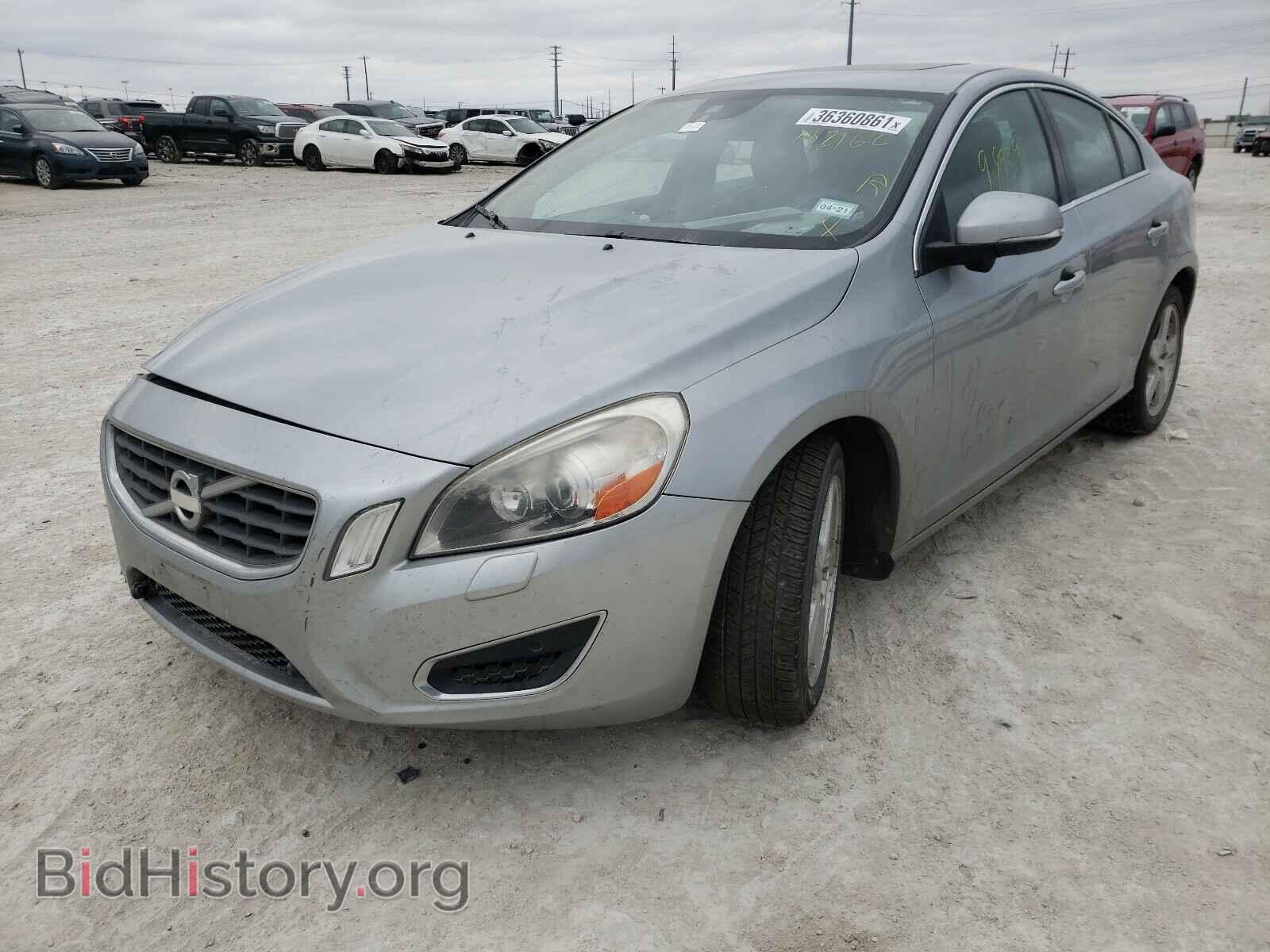 2013 VOLVO S60 - VIN: YV1612FS1D2182162 - Фото 2