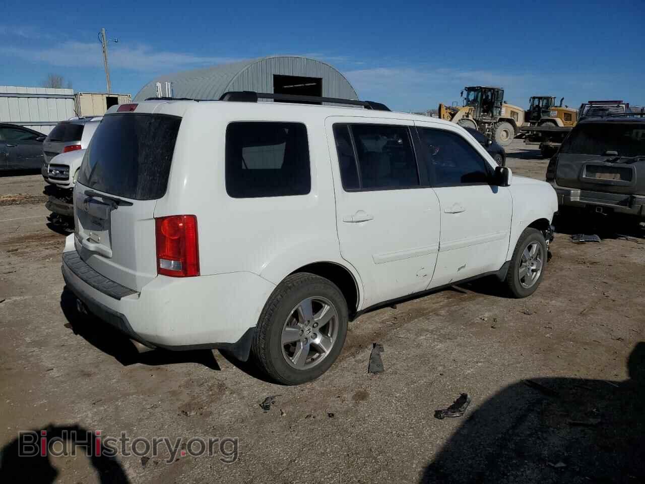 2011 HONDA PILOT - VIN: 5FNYF3H70BB015879 - Фото 3