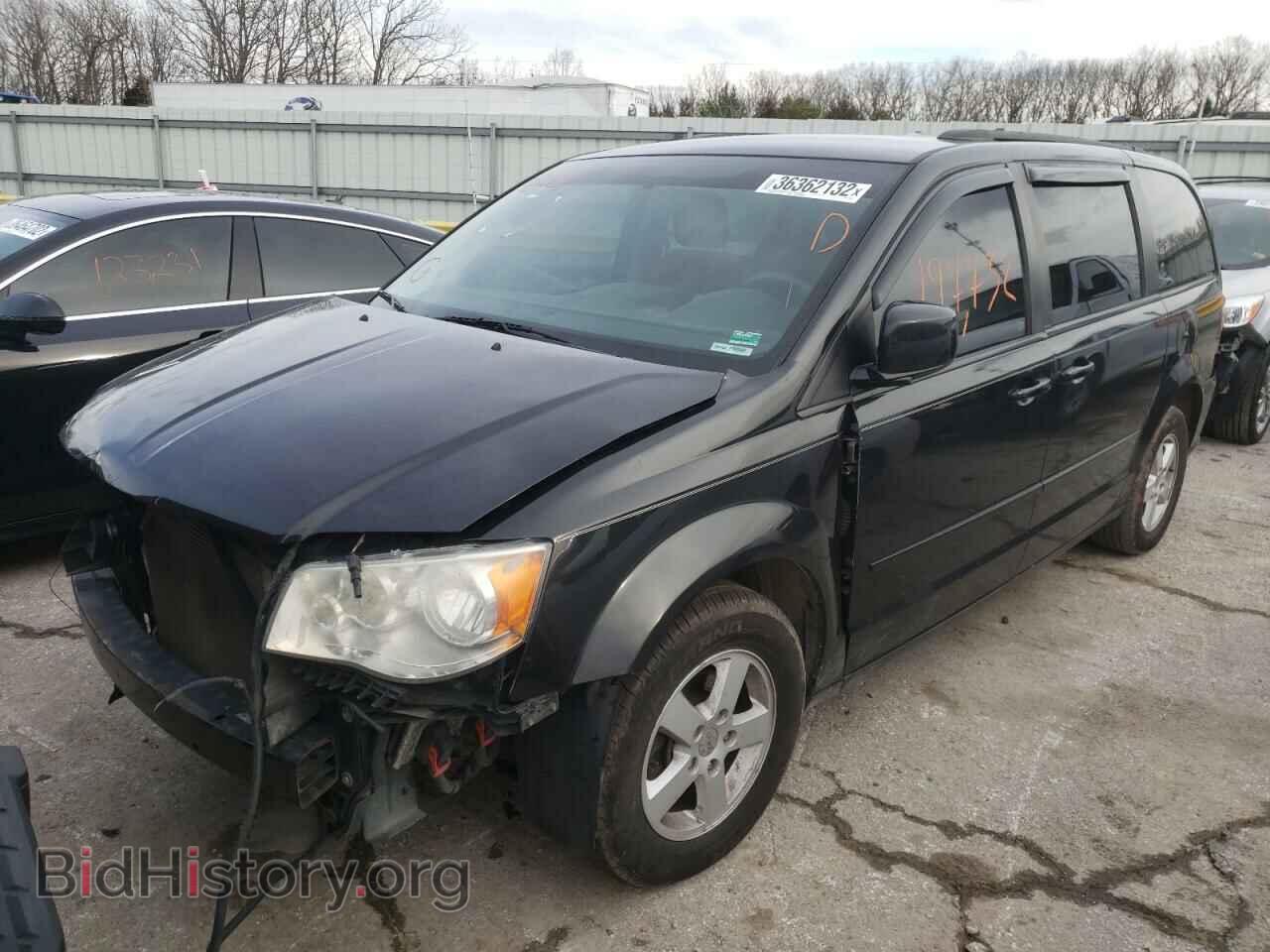 2013 DODGE CARAVAN - VIN: 2C4RDGCG1DR551062 - Фото 2