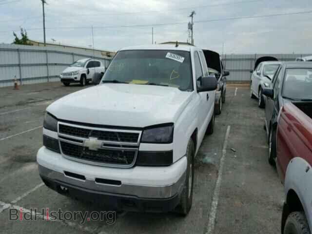 2006 CHEVROLET SILVERADO - VIN: 2GCEC19T061106607 - Фото 2