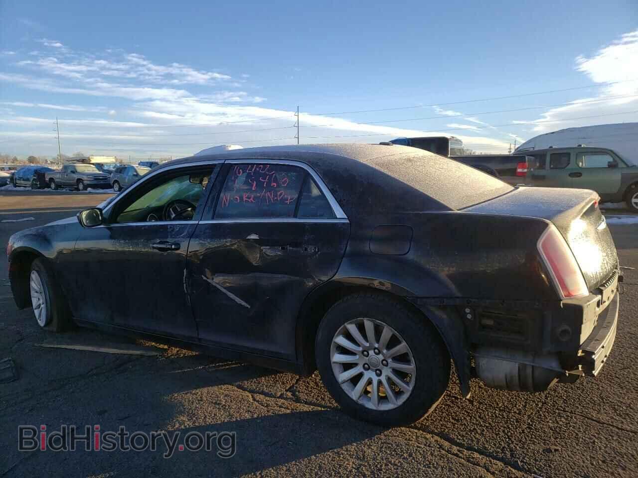 2013 CHRYSLER 300 - VIN: 2C3CCAAG7DH506985 - Фото 2