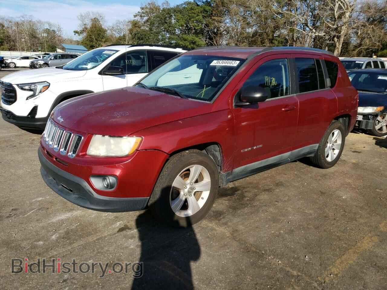 Photo 1J4NT1FB2BD168899 - JEEP COMPASS 2011