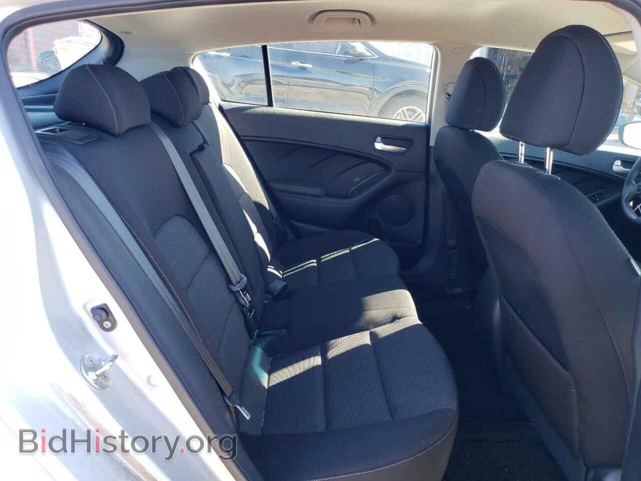 2017 KIA FORTE - VIN: KNAFK5A89H5670938 - Фото 10